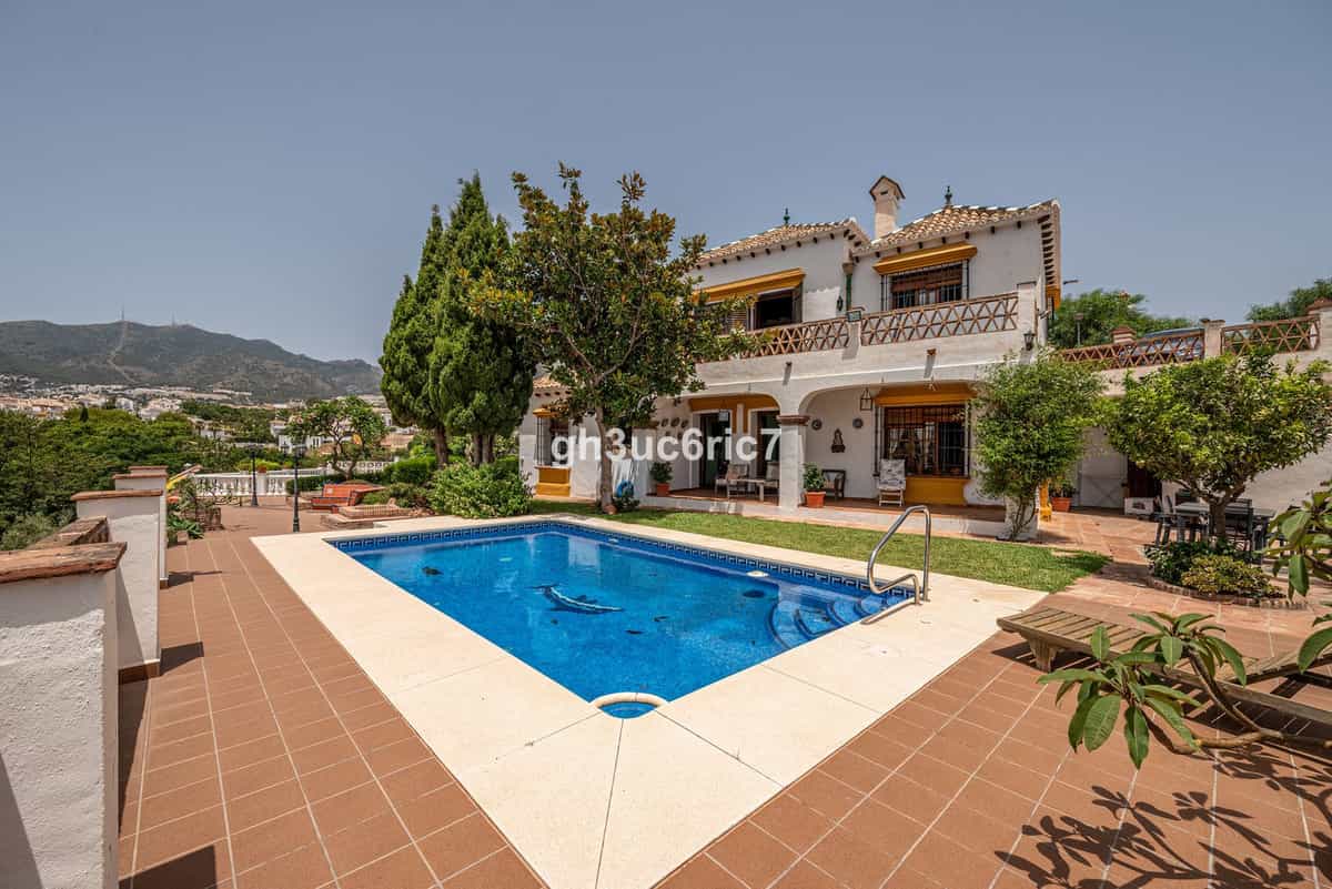 House in Arroyo de la Miel, Andalusia 10853897