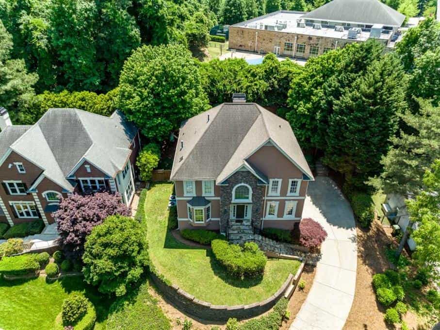 بيت في بروكهافن, جورجيا 10853972