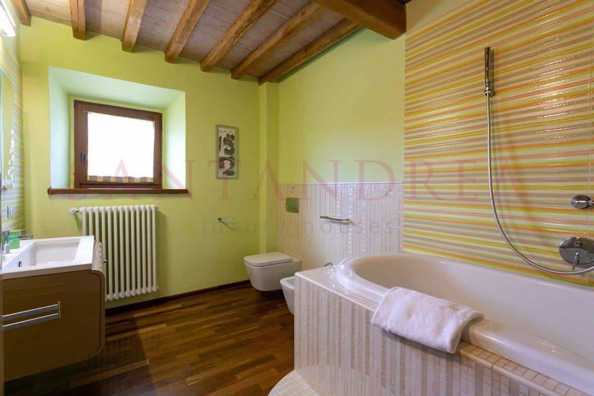 rumah dalam Pieve Santo Stefano, Tuscany 10854166