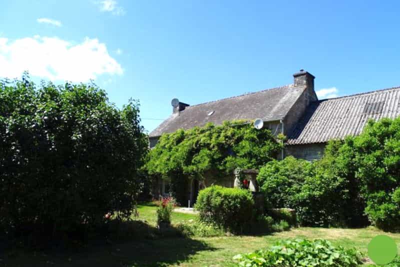 Andet i Plouray, Brittany 10854227
