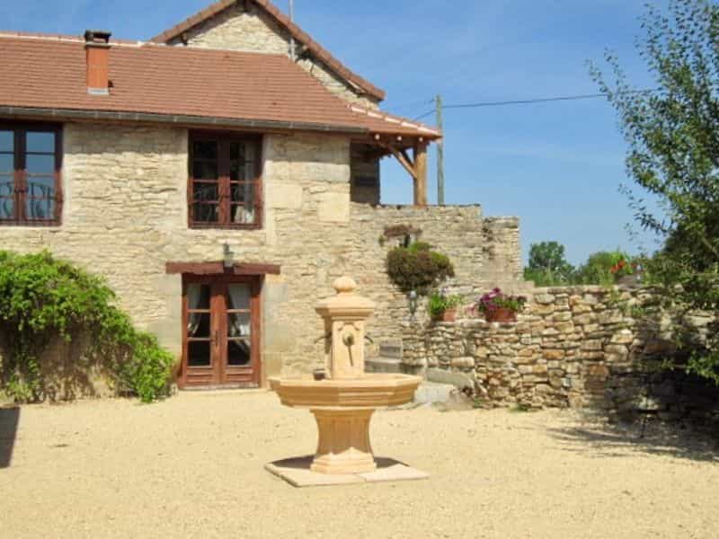 Будинок в Puylagarde, Occitanie 10854334