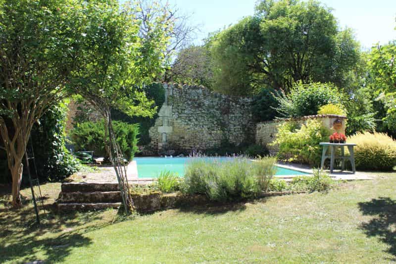 House in Brantome, Nouvelle-Aquitaine 10854353