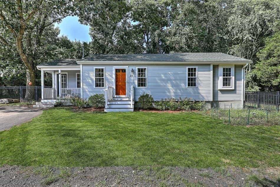 House in Camp Merriwood, Massachusetts 10854609