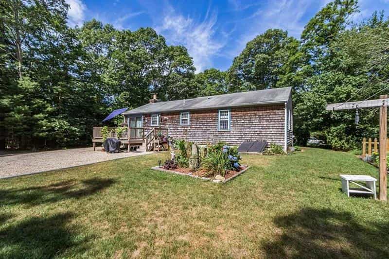 House in Falmouth, Massachusetts 10854618