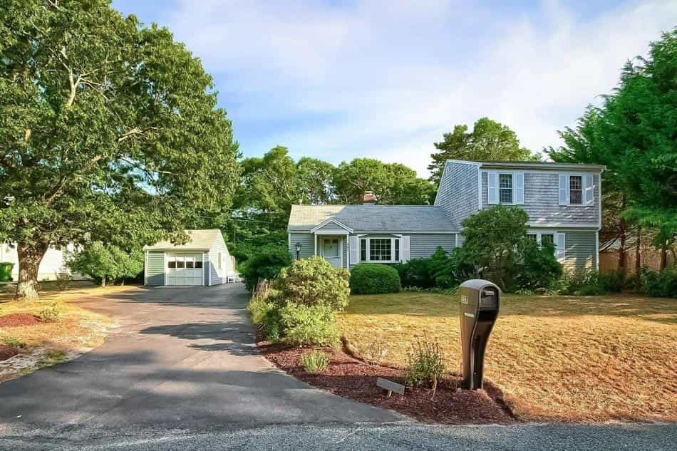 House in Bass River, Massachusetts 10854631