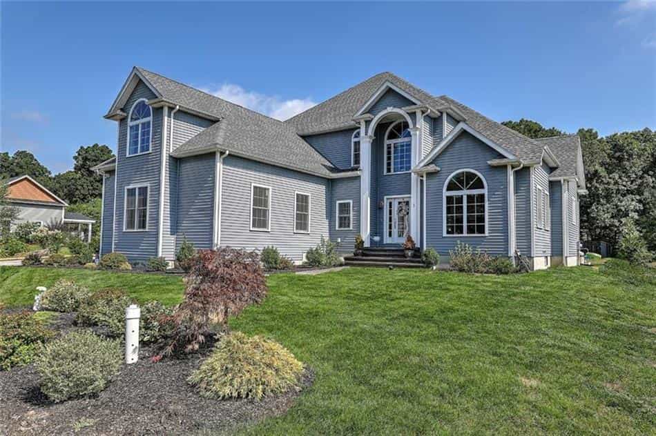 House in West Dighton, Massachusetts 10854671