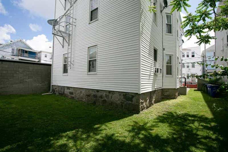 House in Fall River, Massachusetts 10854681