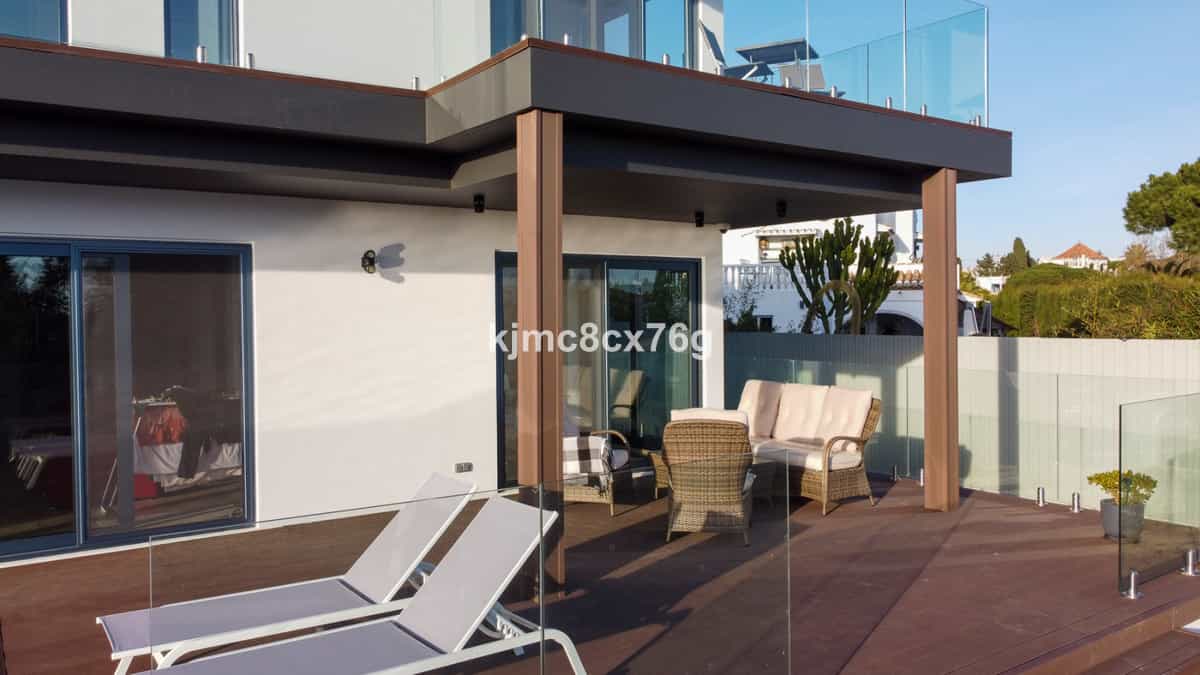 House in Fuengirola, Andalusia 10854722