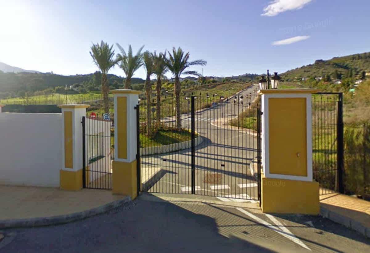 Osakehuoneisto sisään Coín, Andalucía 10857062