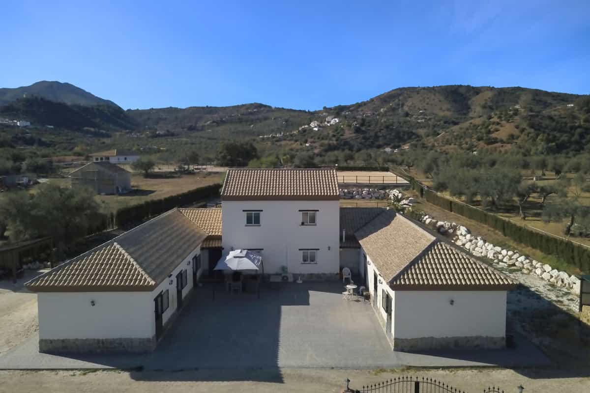 House in Monda, Andalucía 10857210