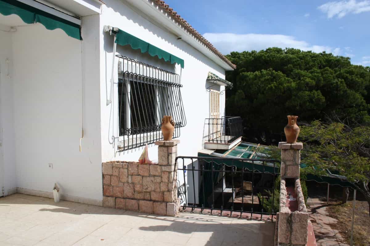 Будинок в Chilches, Andalusia 10857241