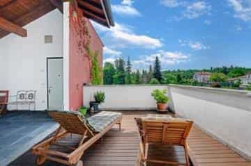 Condominium in Paruzzaro, Piemonte 10857400