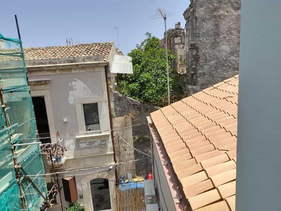 房子 在 Catania, Sicilia 10857415