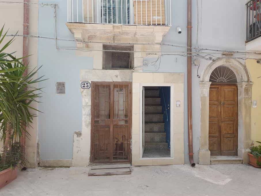 Haus im Catania, Sicilia 10857415