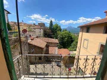 Квартира в Barga, Tuscany 10857421
