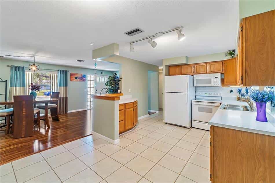 House in Clearwater, Florida 10857479