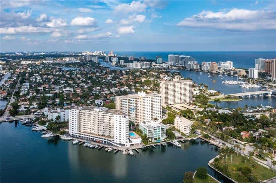 Condominium in Nurmi Isles, Florida 10857506