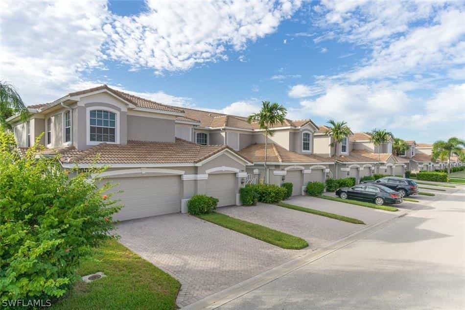 Condominium in Fort Myers, Florida 10857531