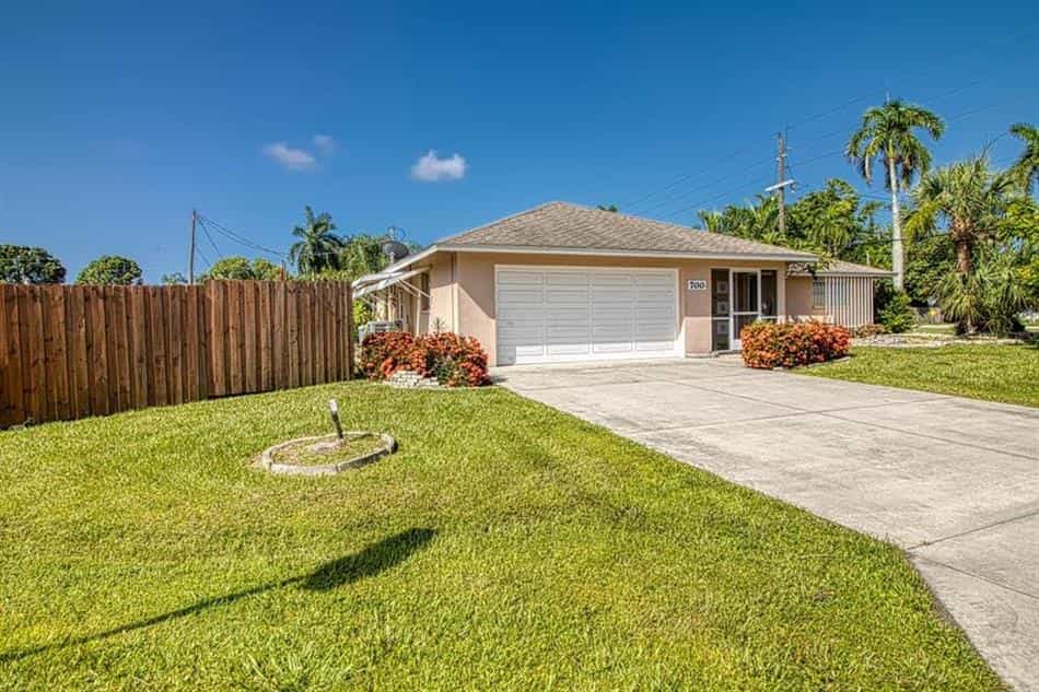 House in McGregor, Florida 10857537