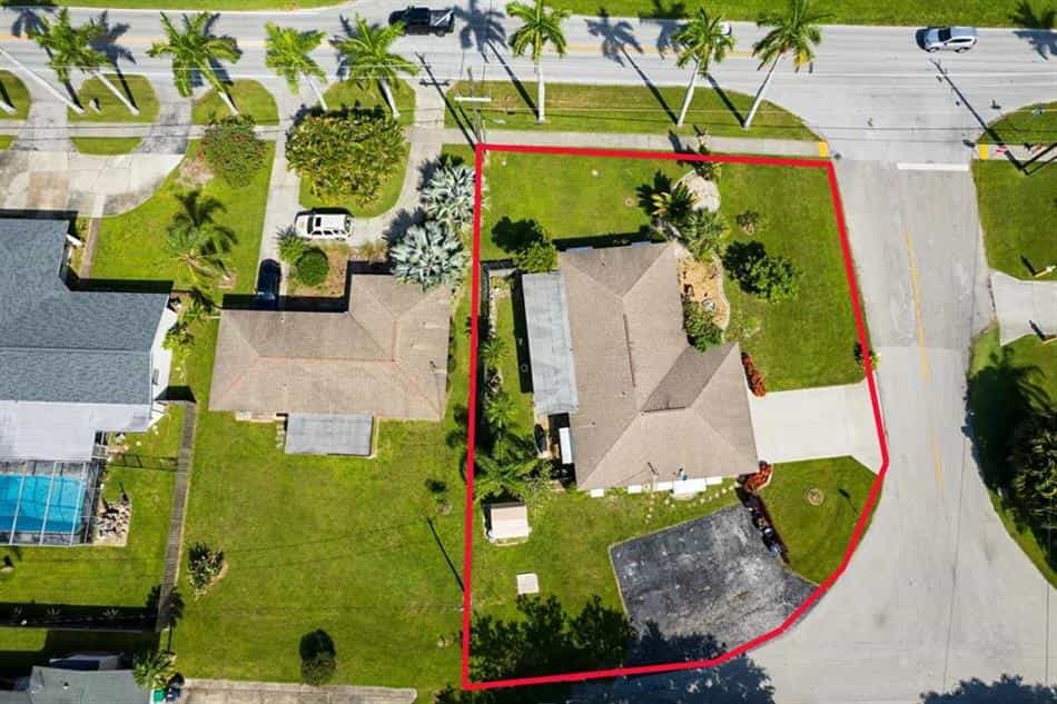House in Fort Myers, Florida 10857537