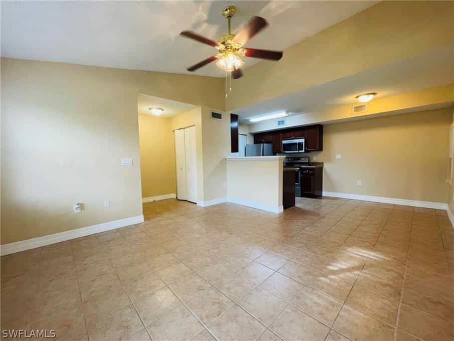 Condominium in Villa's, Florida 10857563