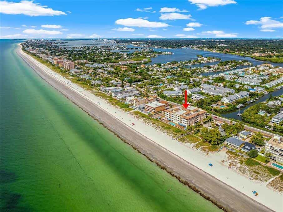 Condominium dans Indian Rocks Beach, Florida 10857602