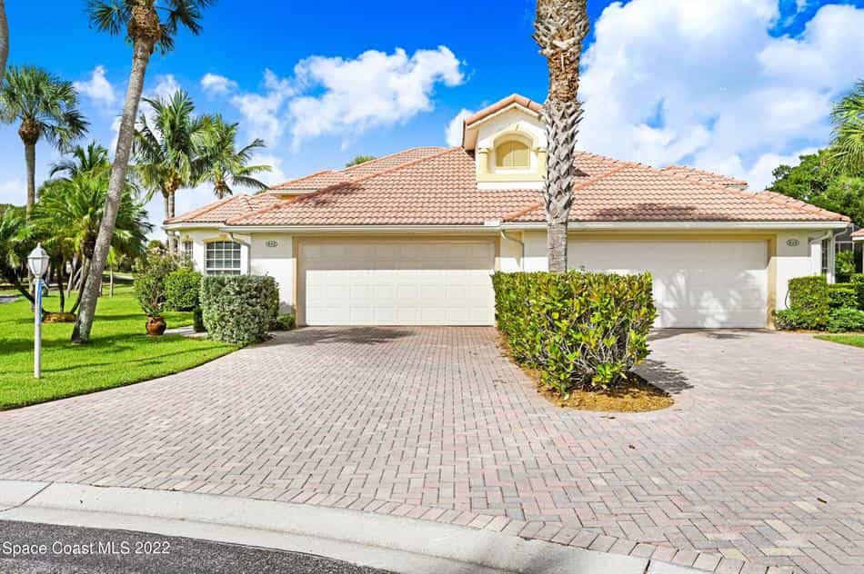 House in Melbourne Beach, Florida 10857669