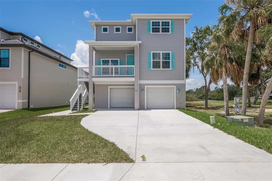Будинок в New Port Richey, Florida 10857726