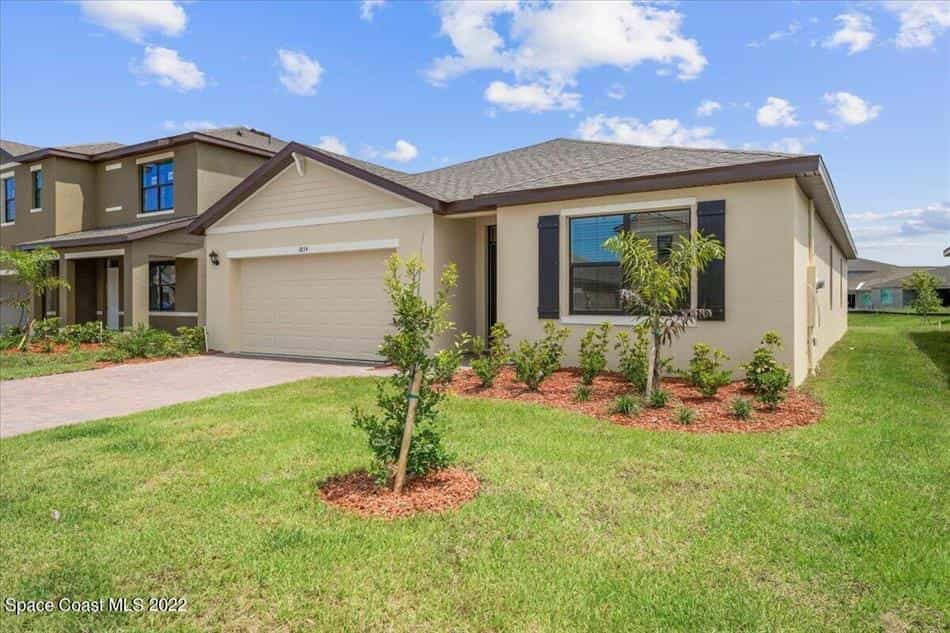 House in Palm Bay, Florida 10857764