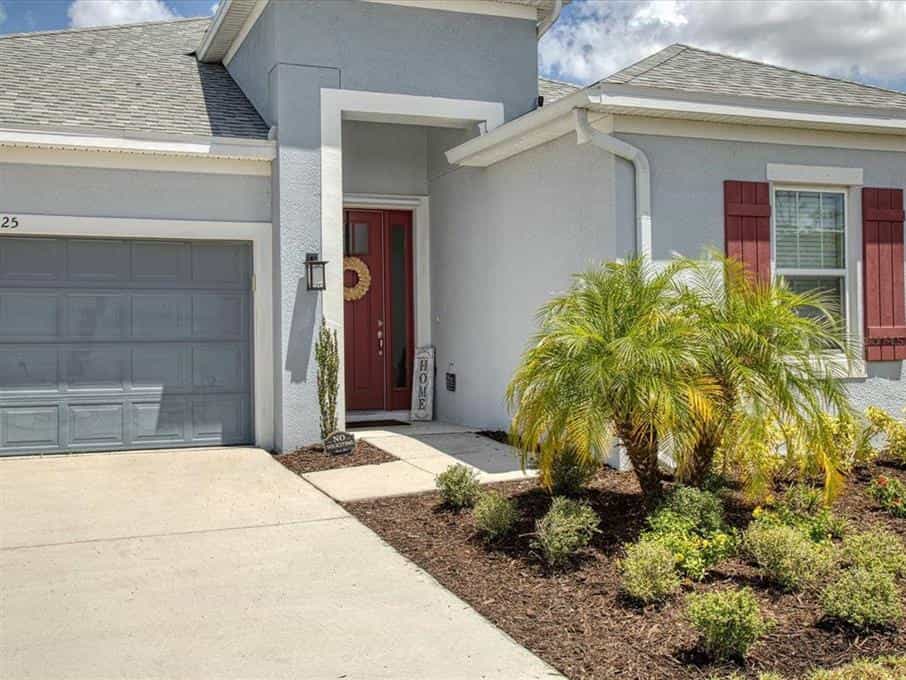 House in Gillette, Florida 10857794