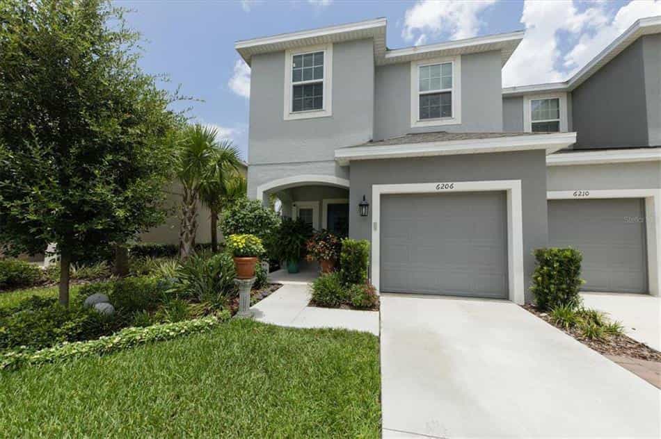 House in Gillette, Florida 10857798
