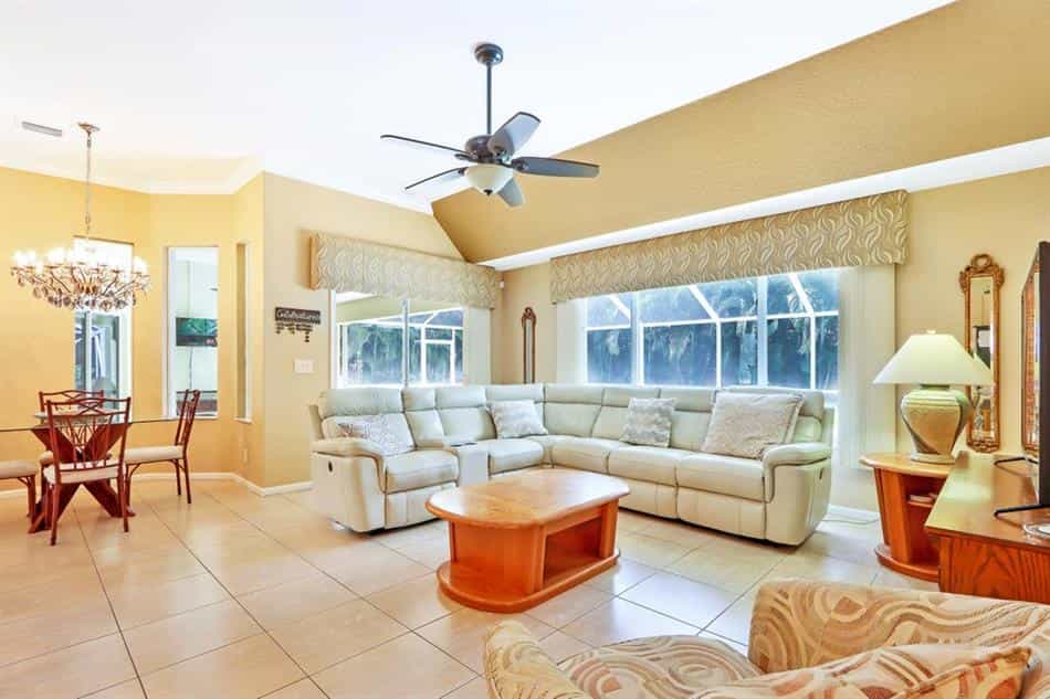 House in Port St. Lucie, Florida 10857829
