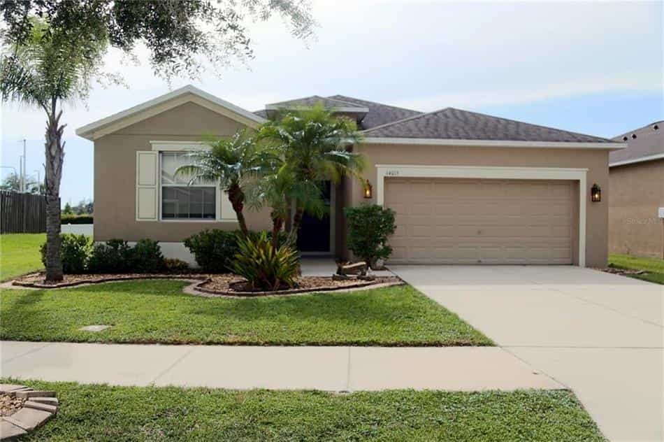 House in Balm, Florida 10857846