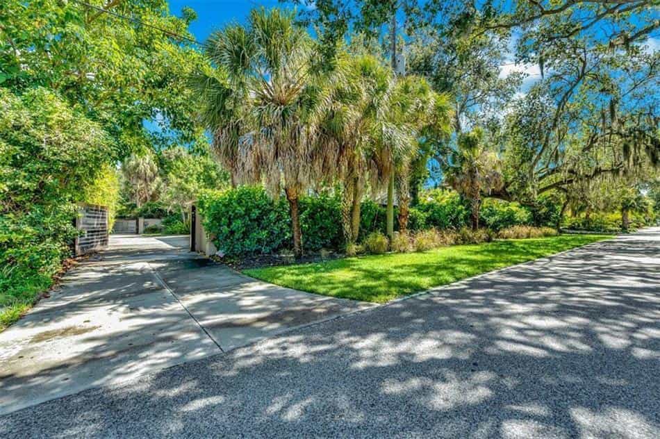 Land in South Trail, Florida 10857872