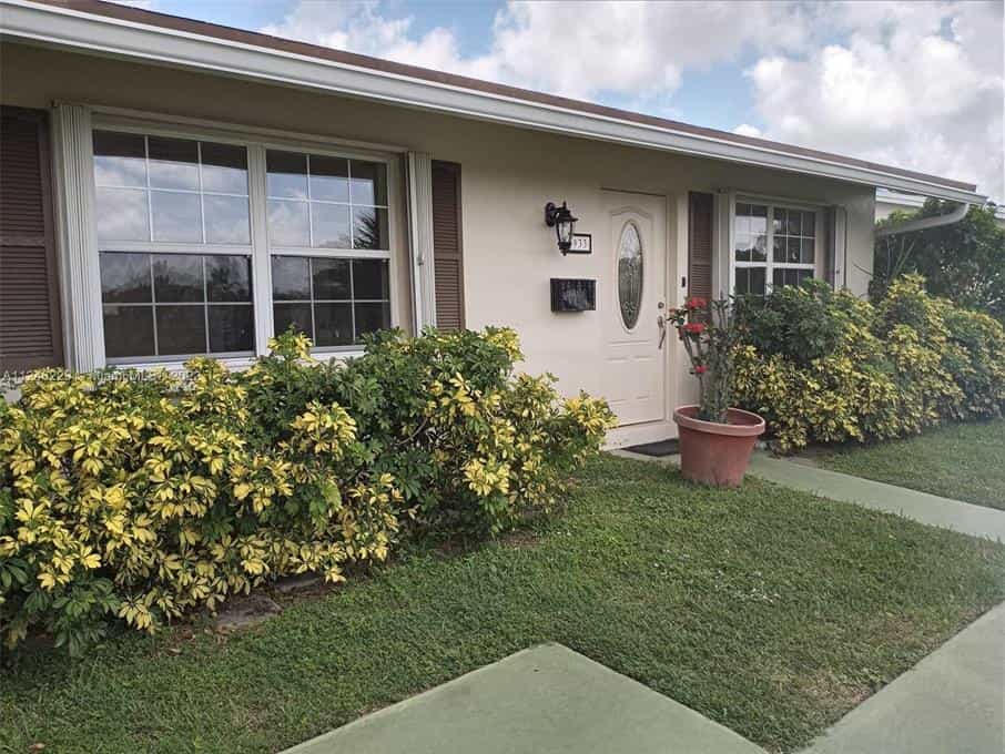 Квартира в Sabal Palms Estates, Флорида 10858003