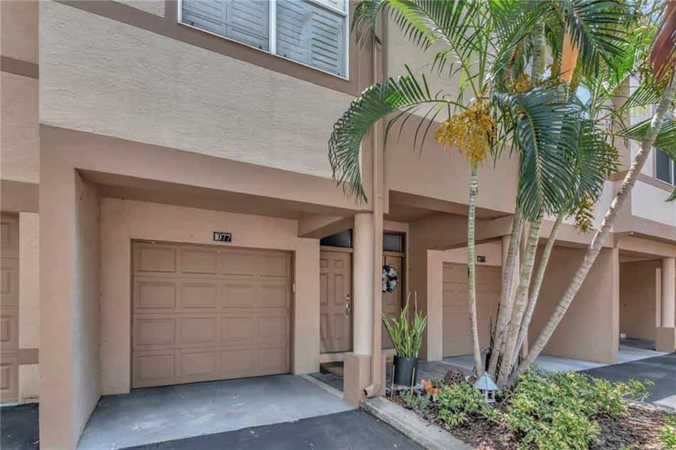 Condominium in Haven Sutton, Florida 10858031