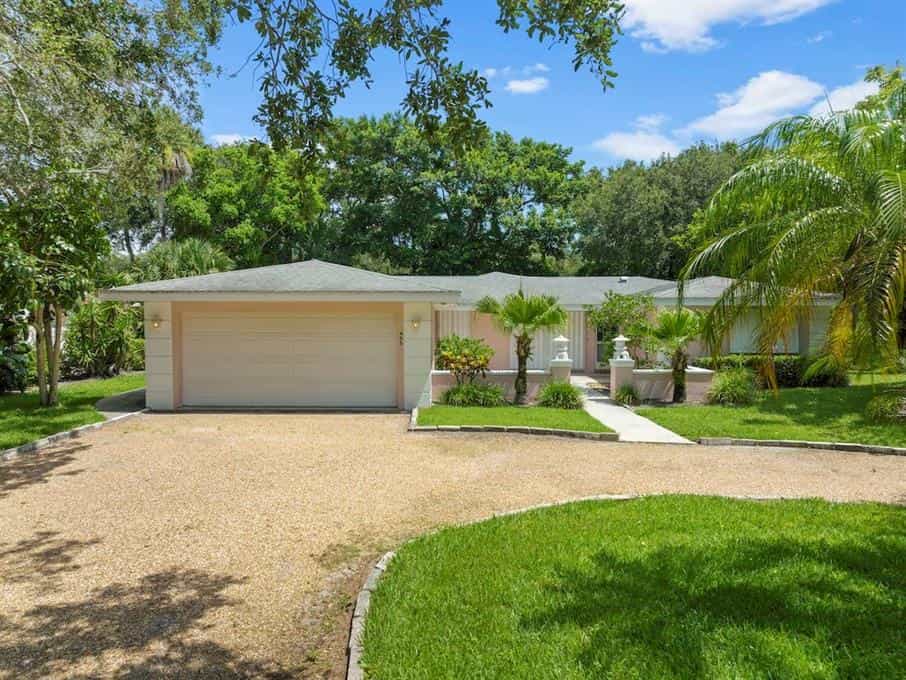 House in Riomar, Florida 10858080