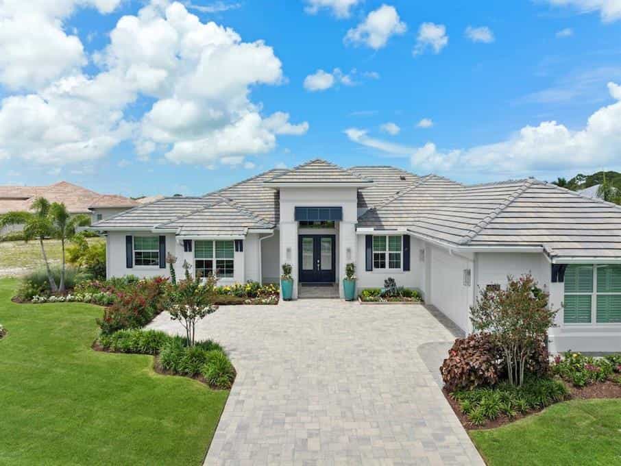 House in Vero Beach, Florida 10858085