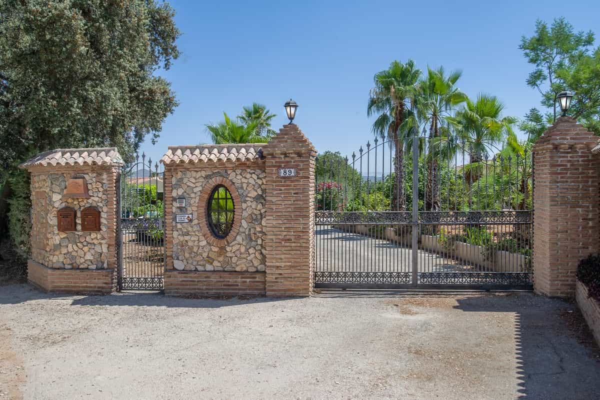 rumah dalam Alhaurin el Grande, Andalusia 10858235