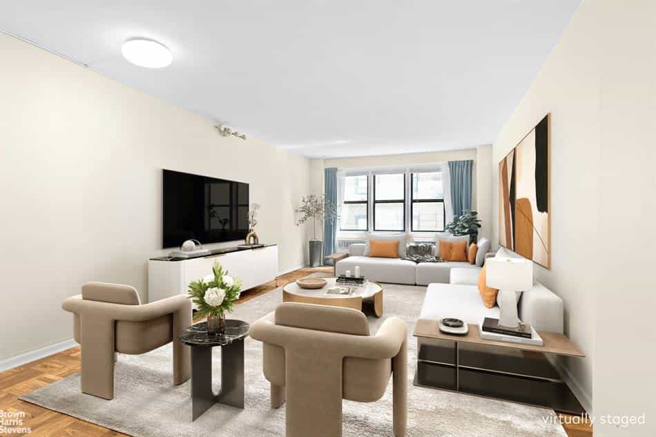 Condominium in New York, New York 10858315