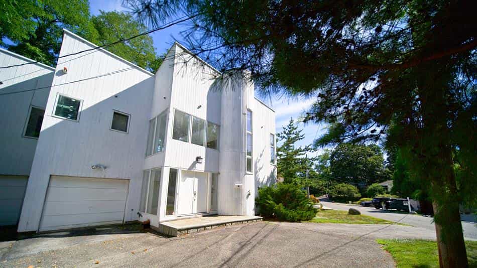House in New Rochelle, New York 10858402