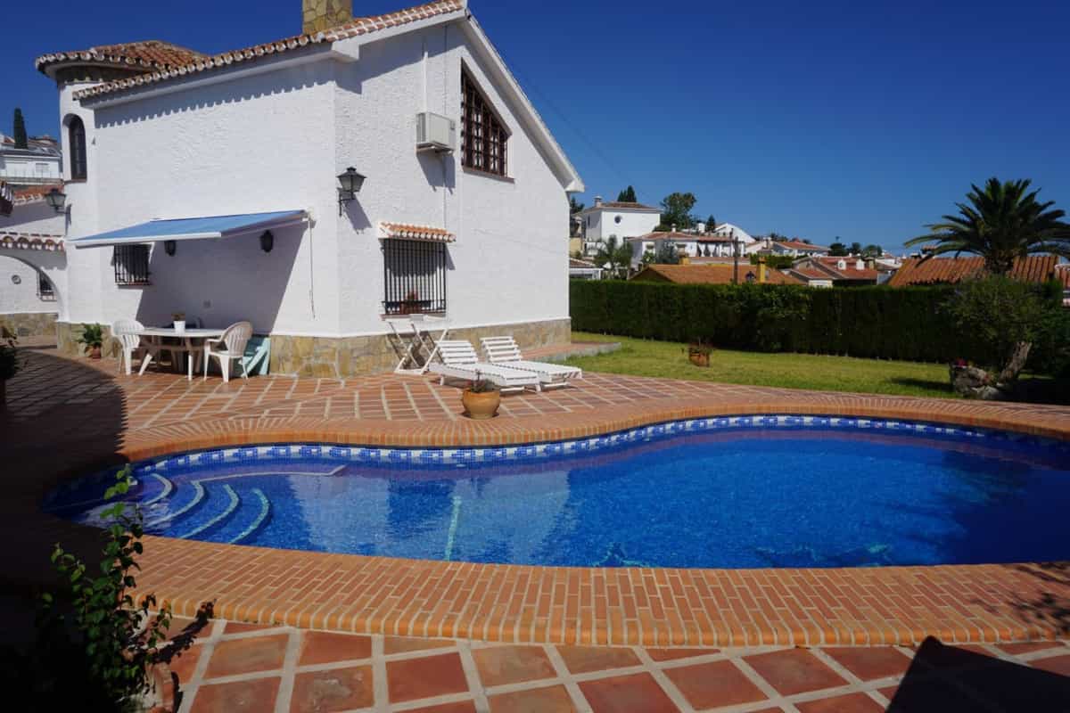 rumah dalam Vélez-Málaga, Andalucía 10858415