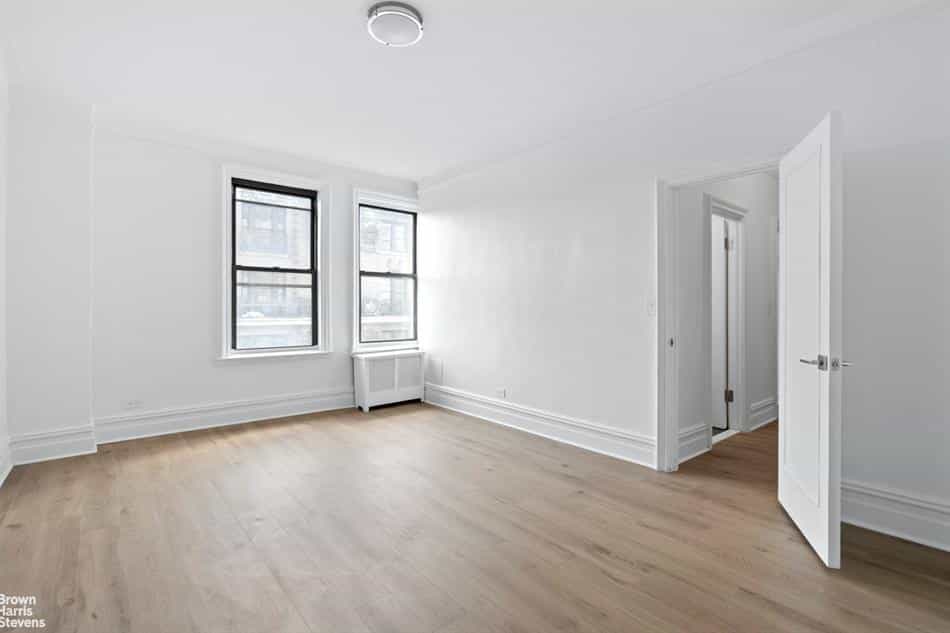 Condominium in New York, New York 10858775