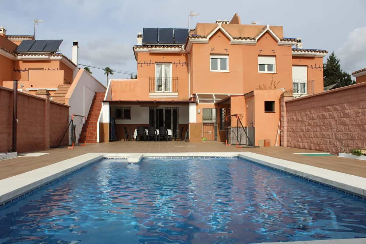 House in Moncloa, Madrid 10858920