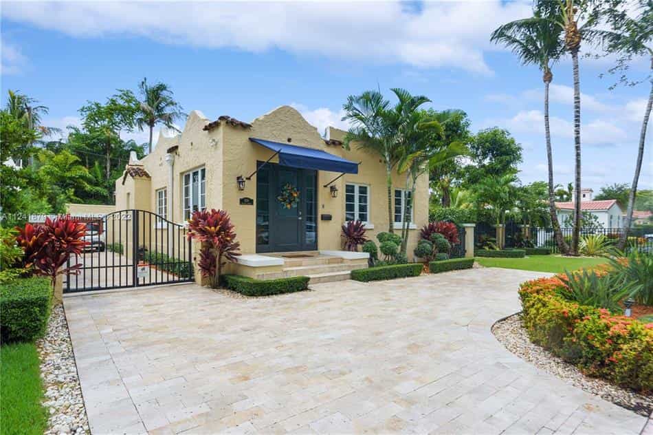 Eigentumswohnung im West Miami, Florida 10859125