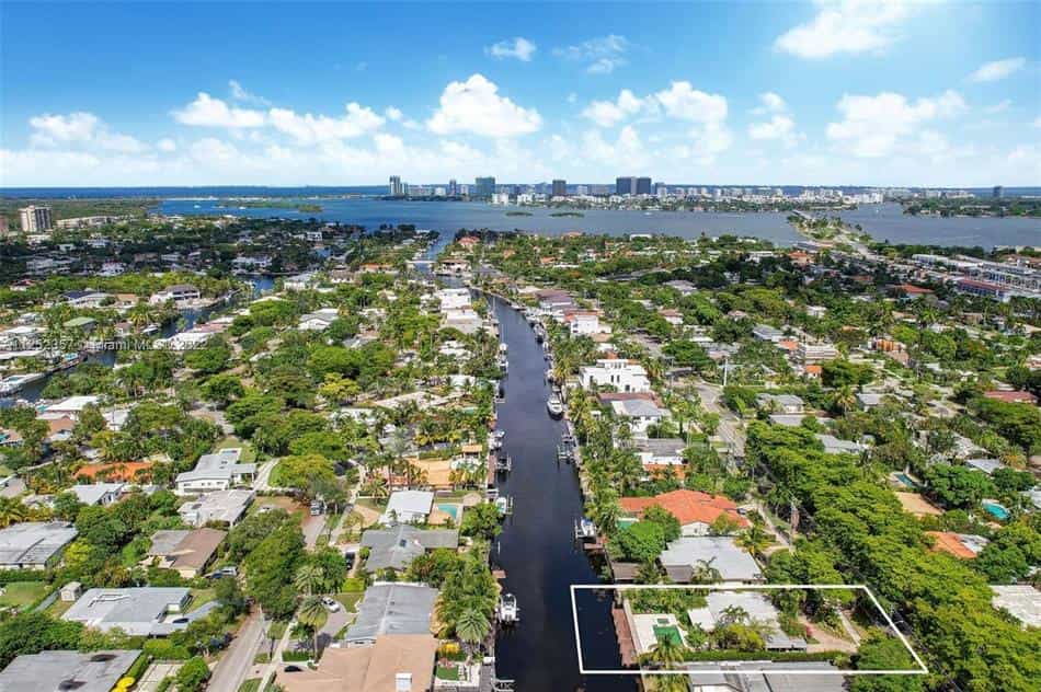 Eigentumswohnung im Nord-Miami, Florida 10859191