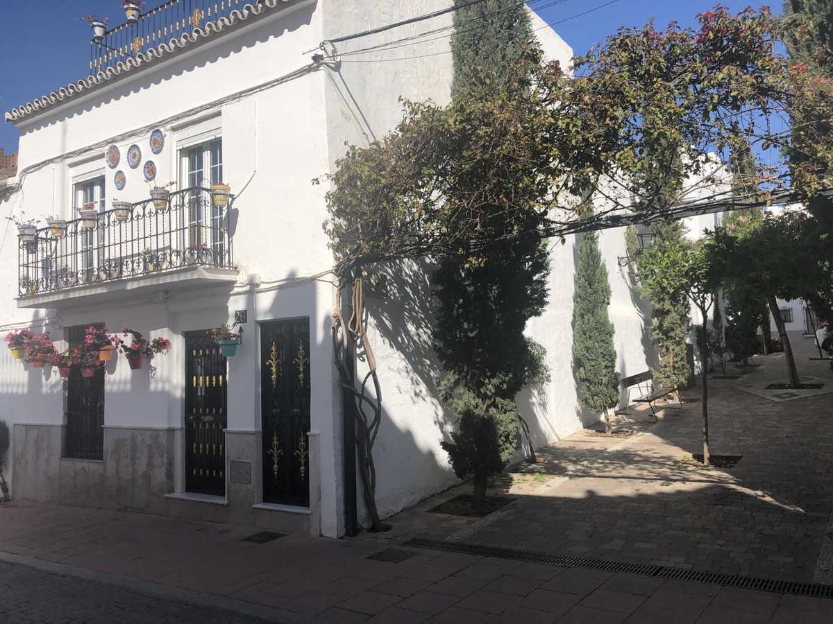 Tierra en Estepona, Andalucía 10859686