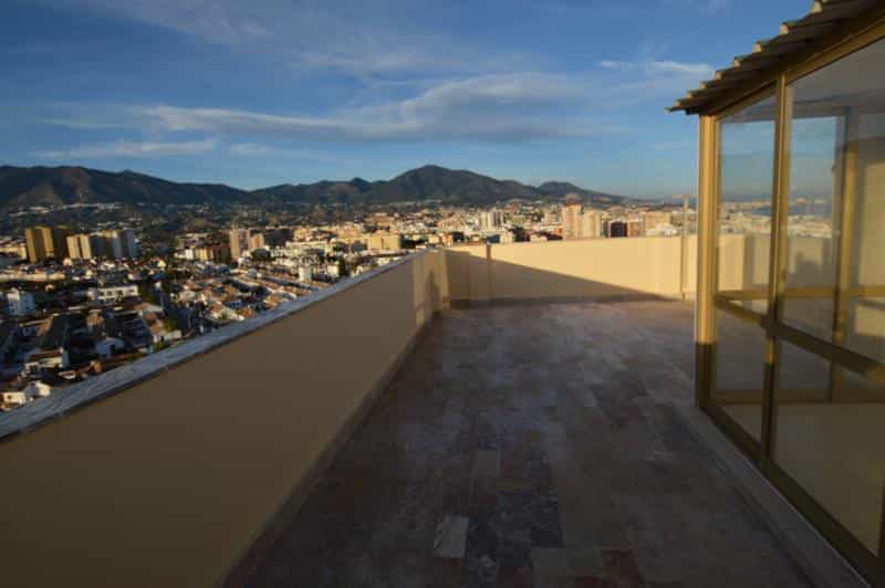 Eigentumswohnung im Fuengirola, Andalucía 10859750