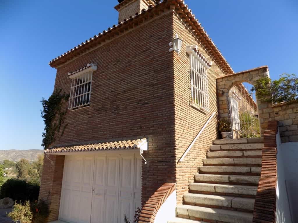 Haus im Alhaurin de la Torre, Andalusien 10859952