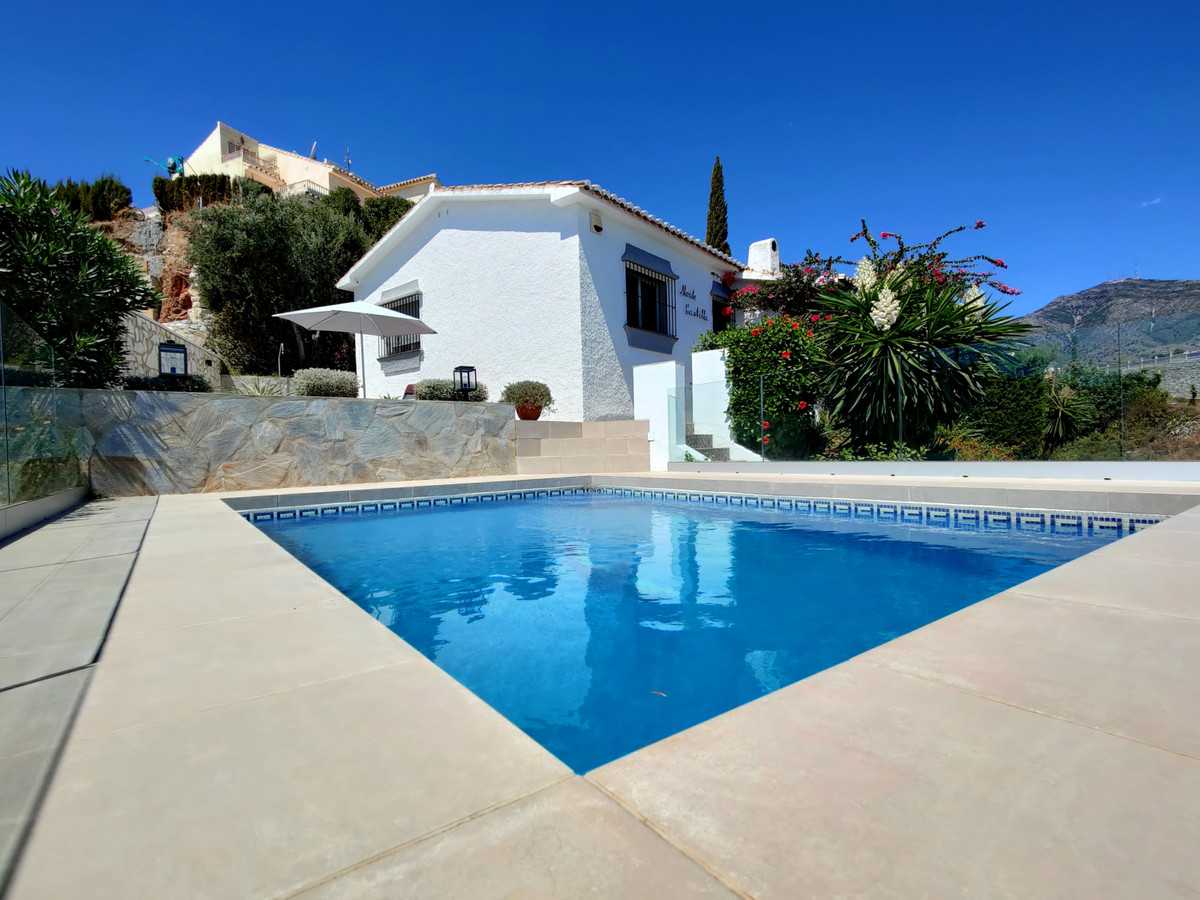 House in Santa Fe de los Boliches, Andalusia 10860040